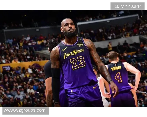 詹皇大放异彩，湖人横扫猛龙——NBA赛场的传奇之夜