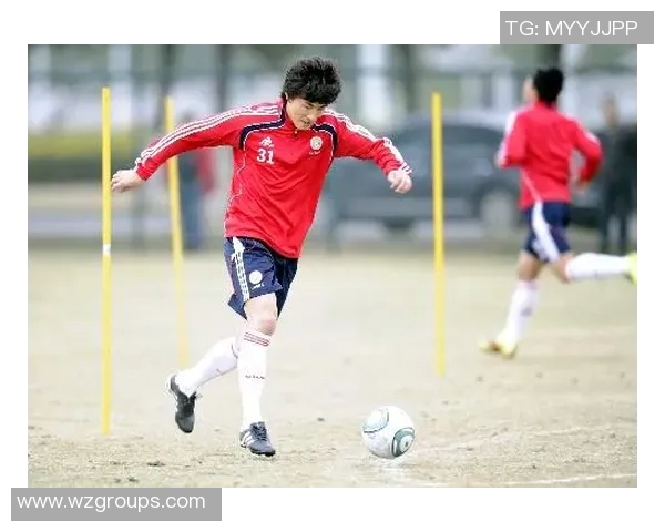 李玮峰：从足球场上的传奇到人生舞台的多重角色探索与成长之路