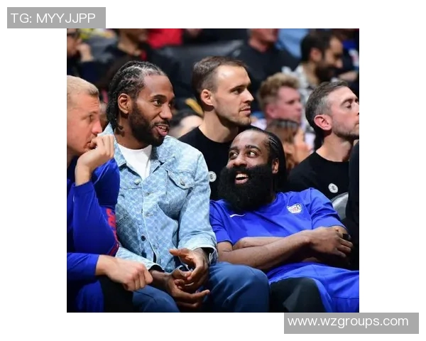 快船与独行侠激战正酣球迷热情高涨赛场精彩纷呈