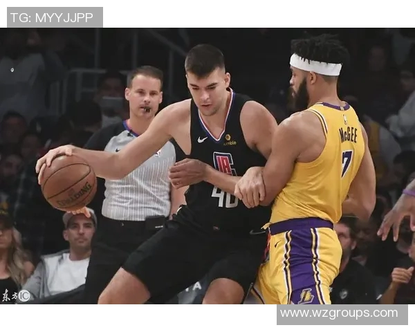 湖人对快船精彩对决直播比分实时更新全程回顾与分析