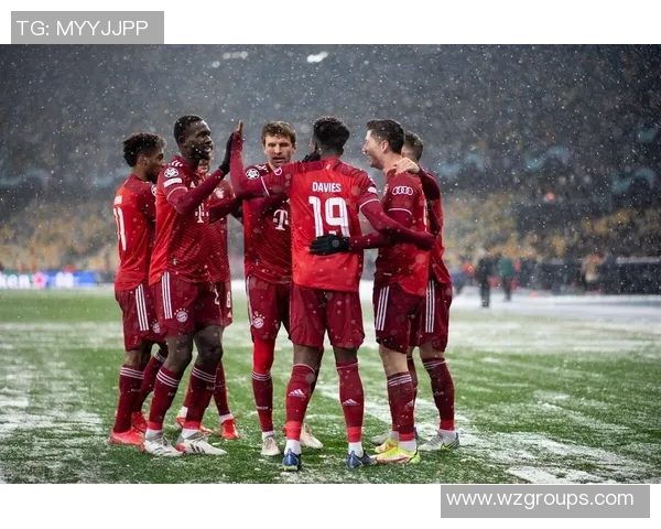 莱万在欧冠赛场表现惊艳10场打入12球领跑射手榜稳居金靴热门